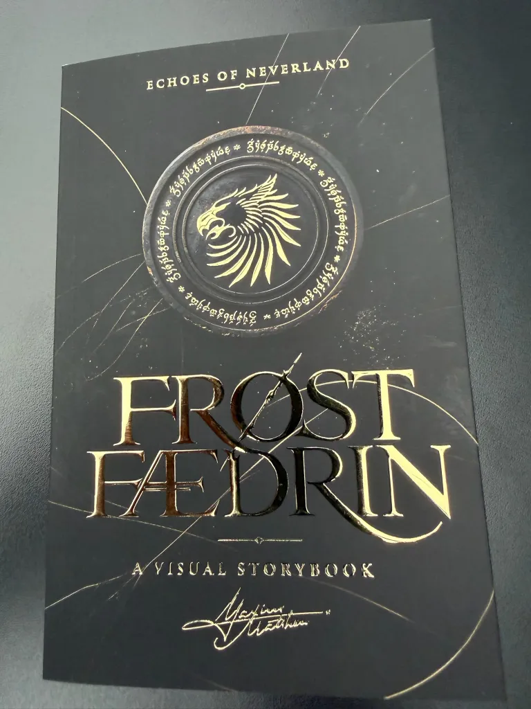 Das Cover der Leseprobe: Frøstfædrin, A Visual Storybook, mit goldenem Greifen-Emblem.